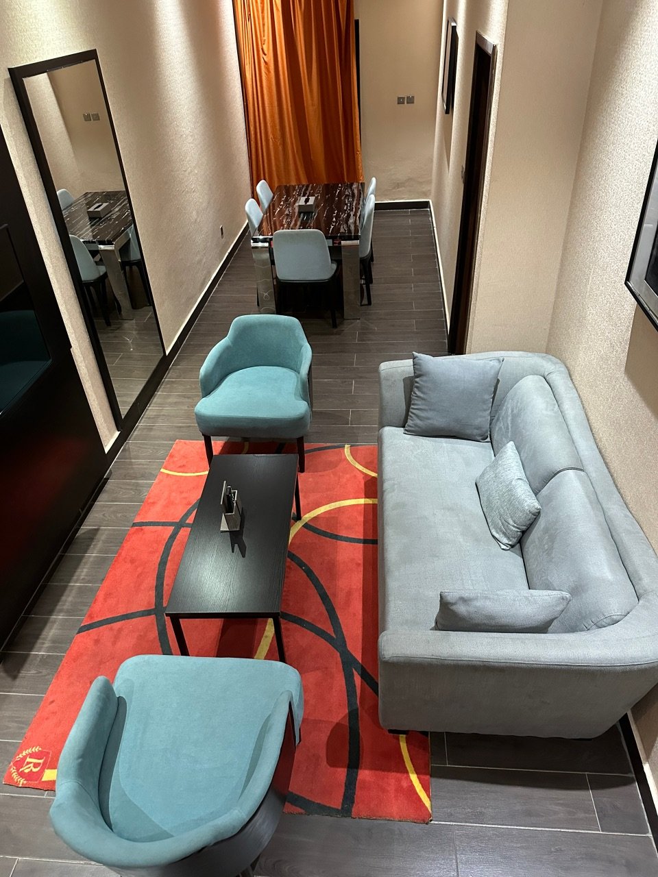 Queen Suite bedroom